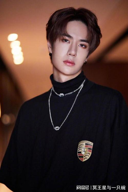 王一博爆料自己视频,揭秘视频制作背后的故事 第2张 王一博爆料自己视频,揭秘视频制作背后的故事 第2张